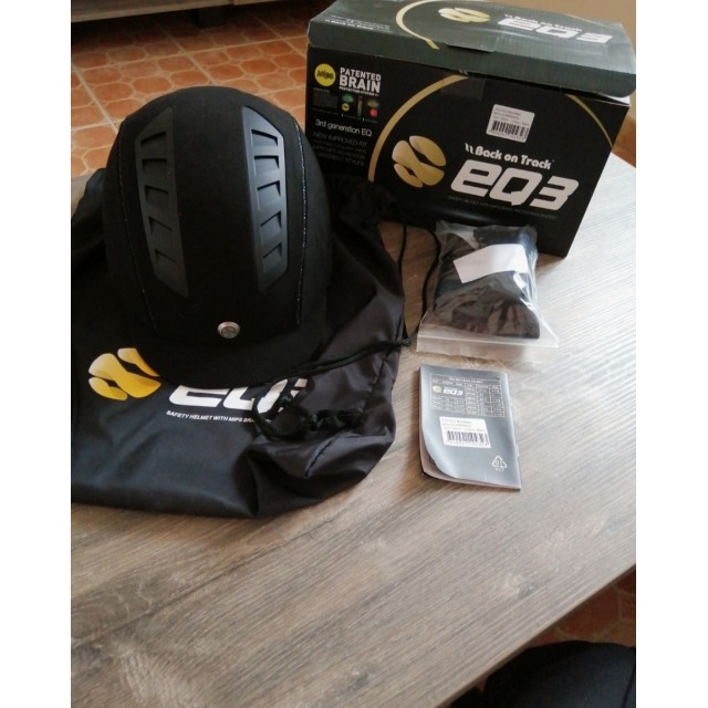 Casque "Back on Track" EQ3 Black