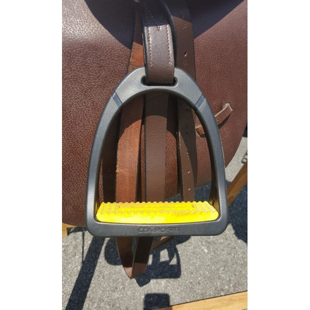 Selle de pony-games 16.5" équipée