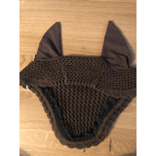 Bonnet equiline