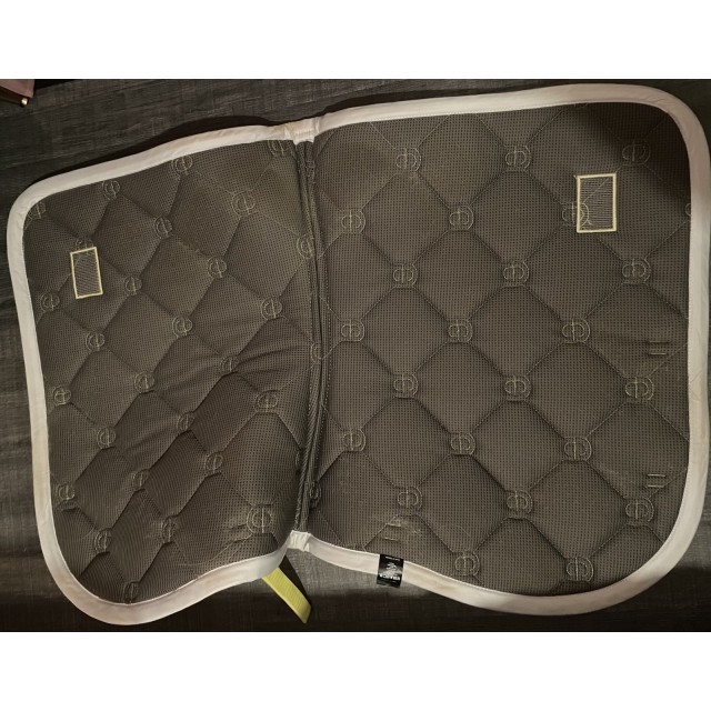 Tapis equestrian stockholm jaune