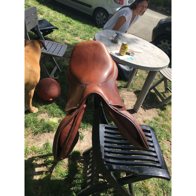 Selle Antares 17 siège creux