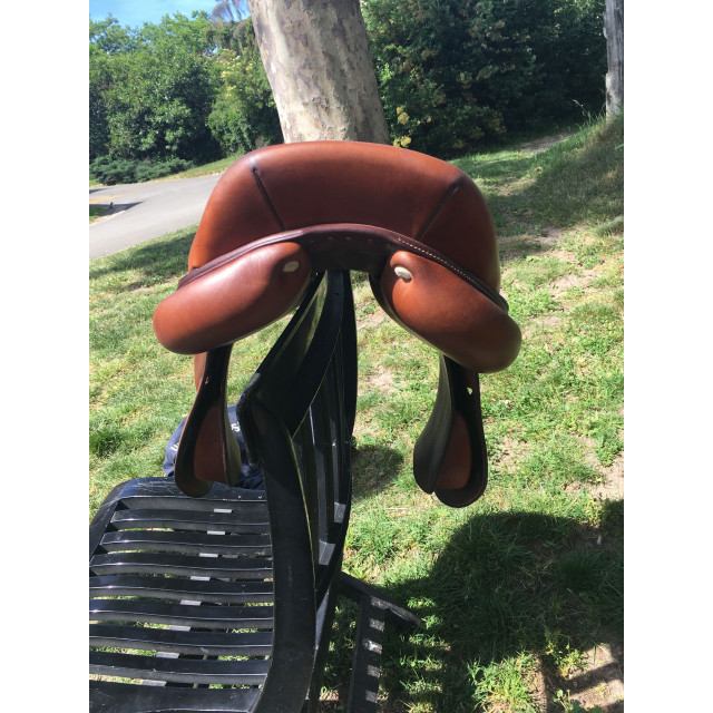 Selle Antares 17 siège creux