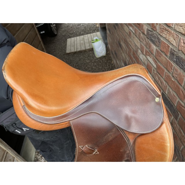 selle en cuir marron