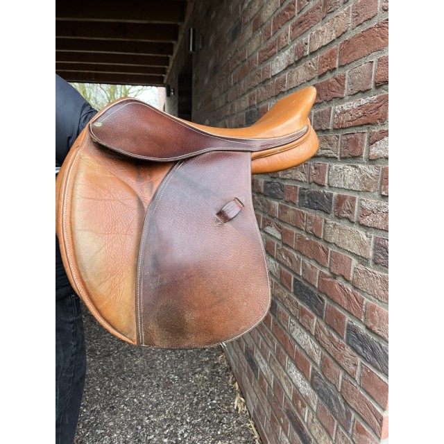 selle en cuir marron