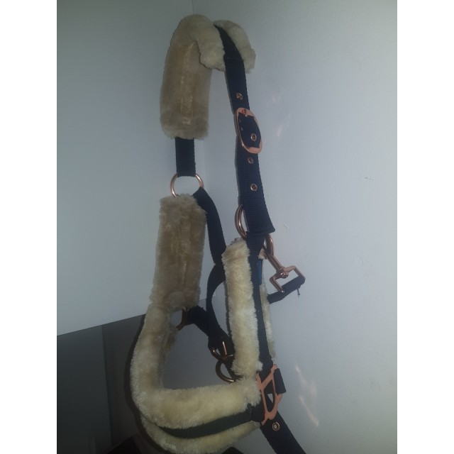 Licol poney mouton synthétique