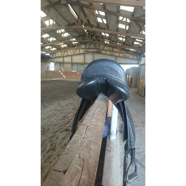 Selle de dressage