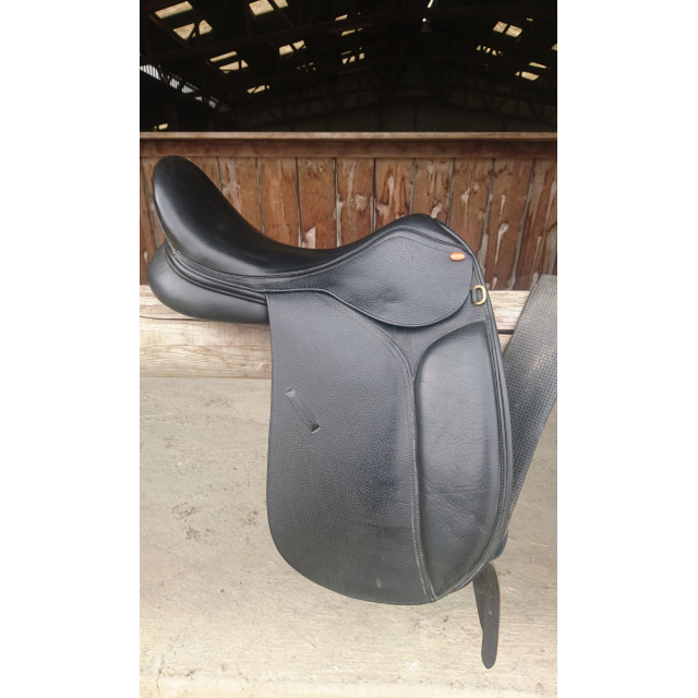 Selle de dressage