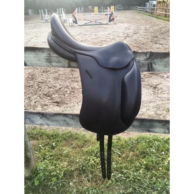 Selle de dressage Macel