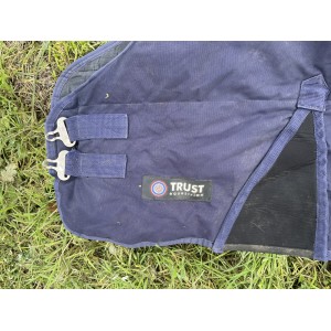 Couverture imper Trust chaude