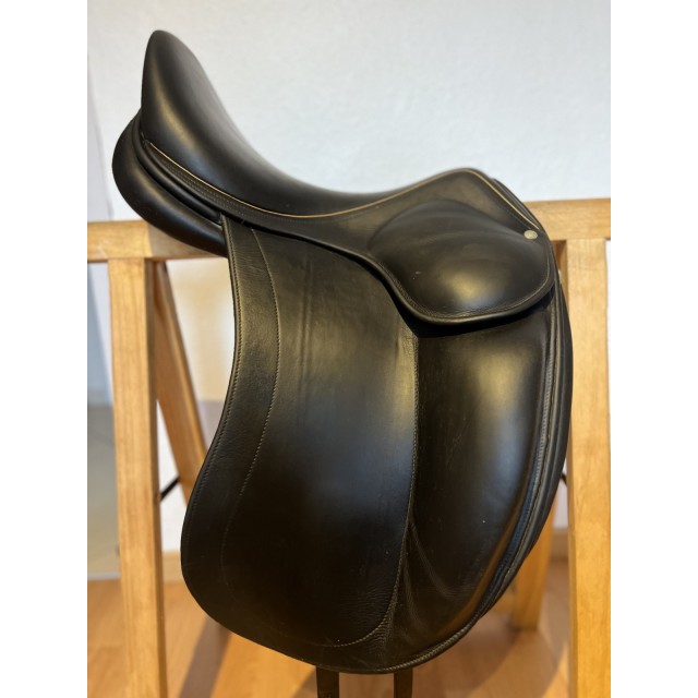 Selle dressage CHILDERIC DAC 17,5