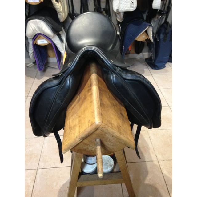 selle de dressage de marque Allure