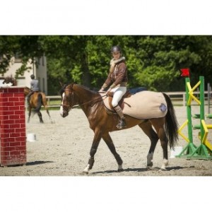 Couvre-reins Polaire "CSI 5*" Beige.