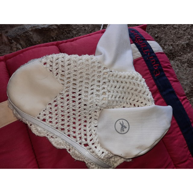 Bonnet equitheme