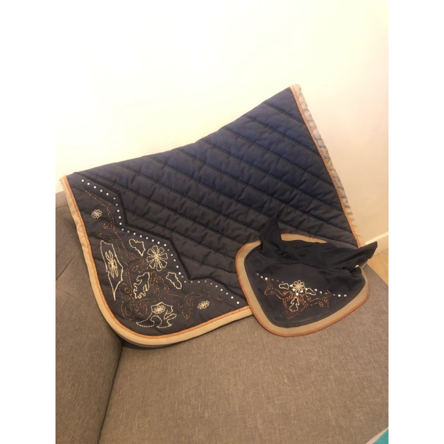 Tapis et bonnet animo