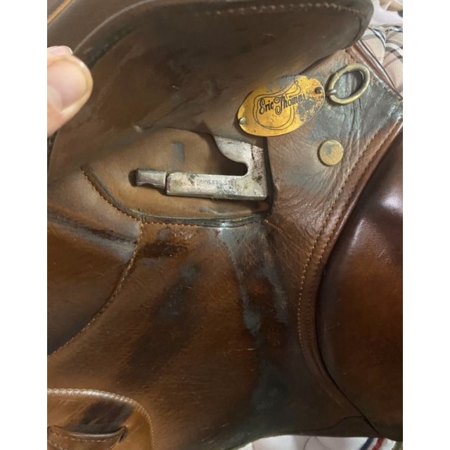 selle équitation cheval Eric Thomas taille 17