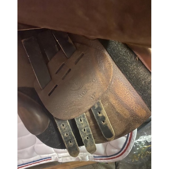 selle équitation cheval Eric Thomas taille 17