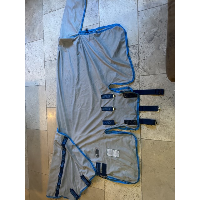 Couverture anti-mouches