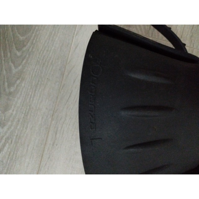 Cloches noires Taille L