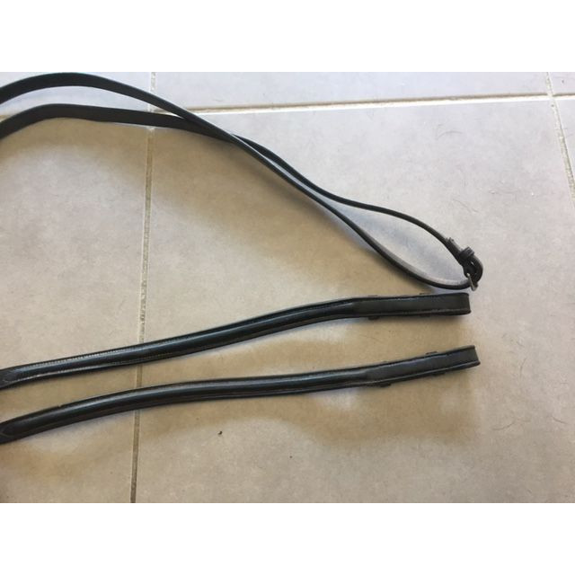 rênes en cuir lisse