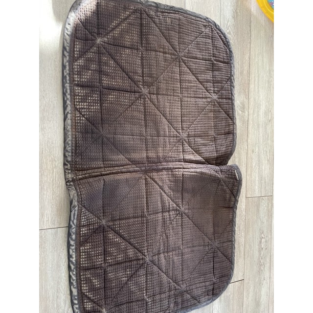 tapis noir décathlon