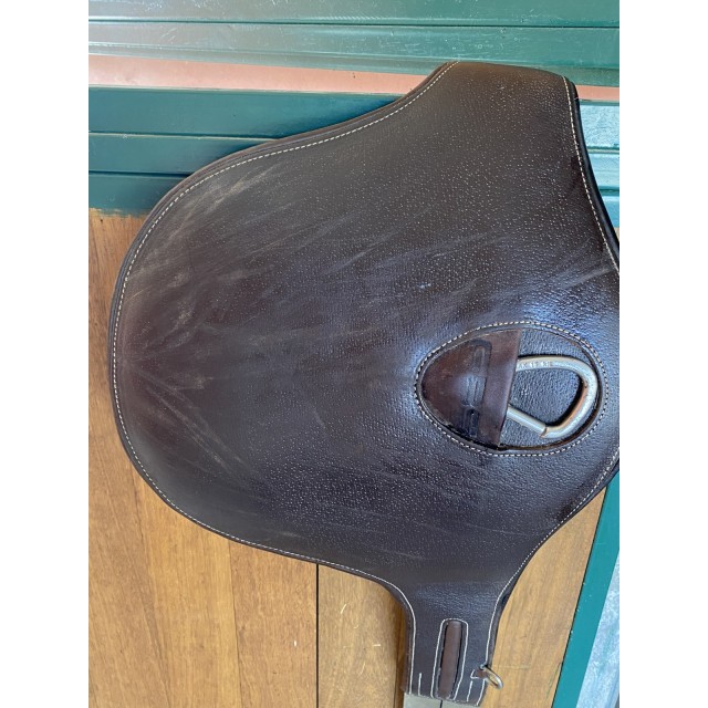 BAVETTE EN CUIR MARRON CHOCOLAT 130 CM GBS