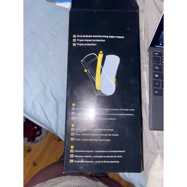 Guêtres bleu/noir lami-cell neuves