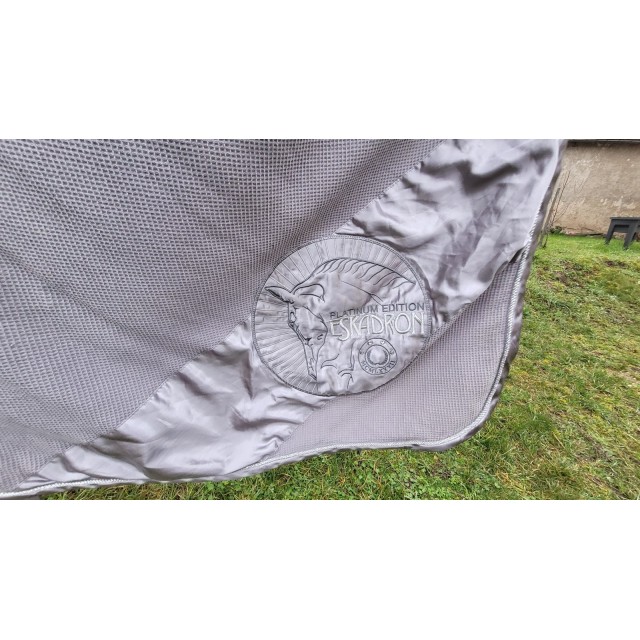 chemise de presentation eskadron platinum