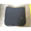 Tapis Kentucky pearls noir coupe dressage