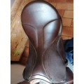 Selle de dressage stubben