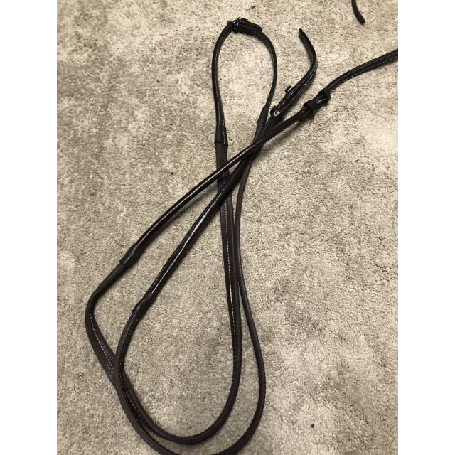 Filet cuir rond verni