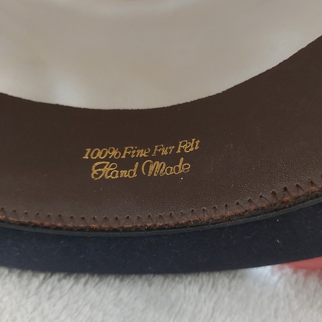 Chapeau de concours
