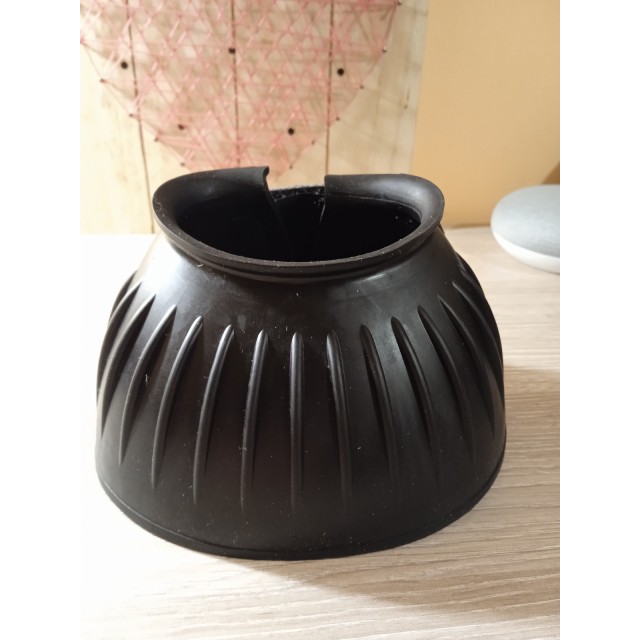 Cloches noire scratch fouganza
