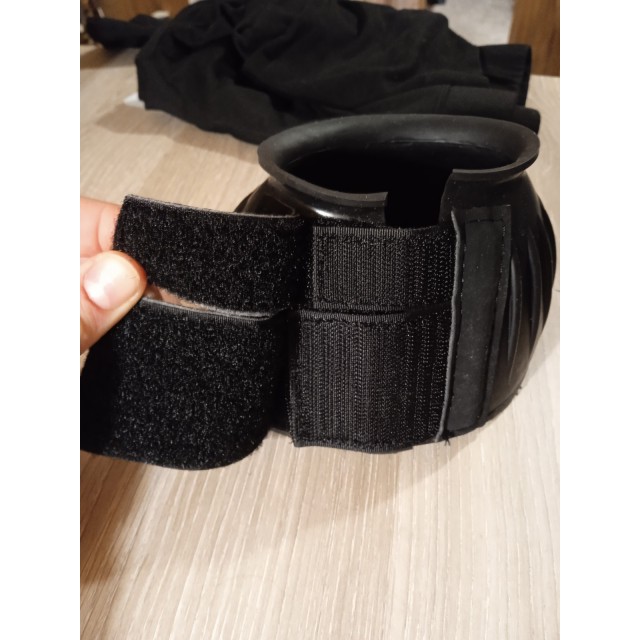 Cloches noire scratch fouganza