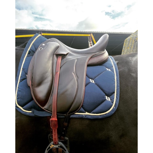 Selle dressage devoucoux
