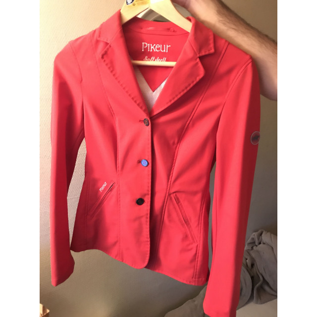 Veste rouge PIKEUR
