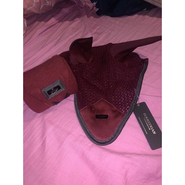 Equestrian Dark Bordeaux