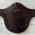 Sangle bavette equitation de la marque italienne EQUIPE  125 cm marron