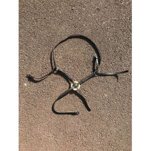 Muserolle croisée en cuir marron