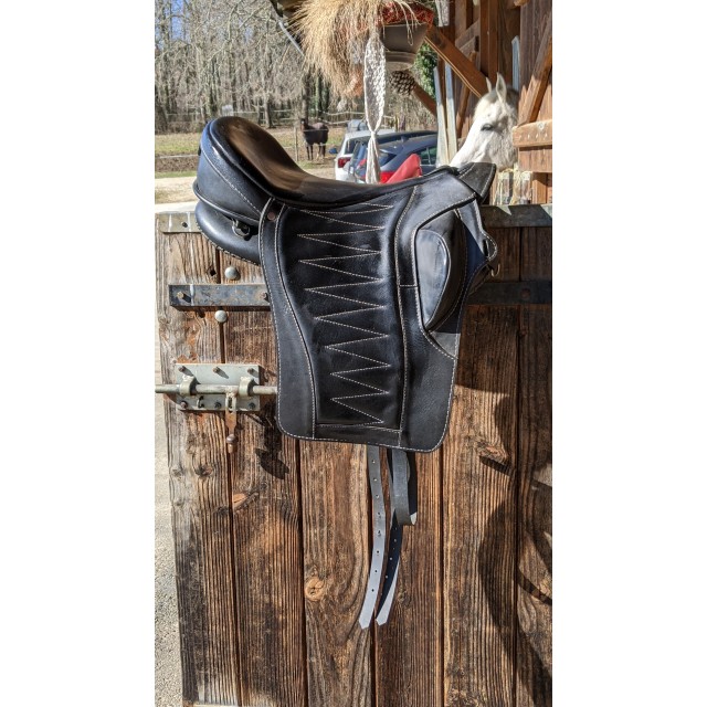 Selle sans arcade gost