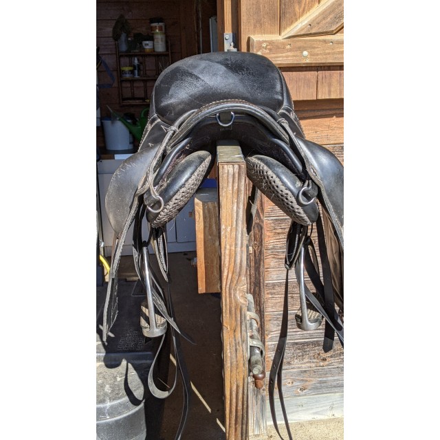 Selle sans arcade gost