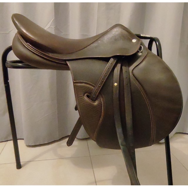 Selle fouganza 17"5 toute équipée