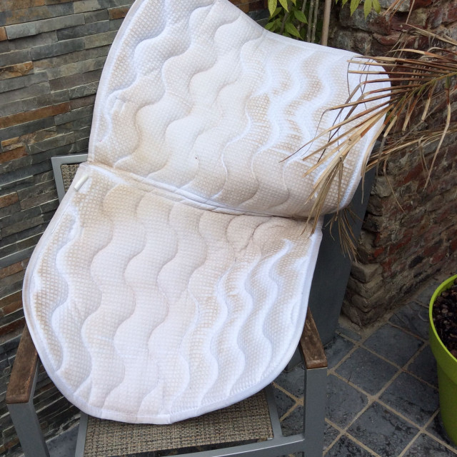 Tapis blanc à strass