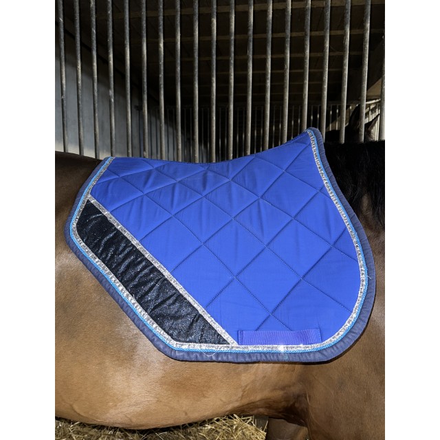 Tapis personnalisé main