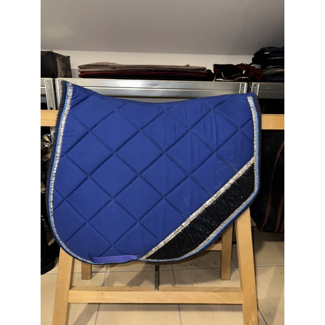 Tapis personnalisé main