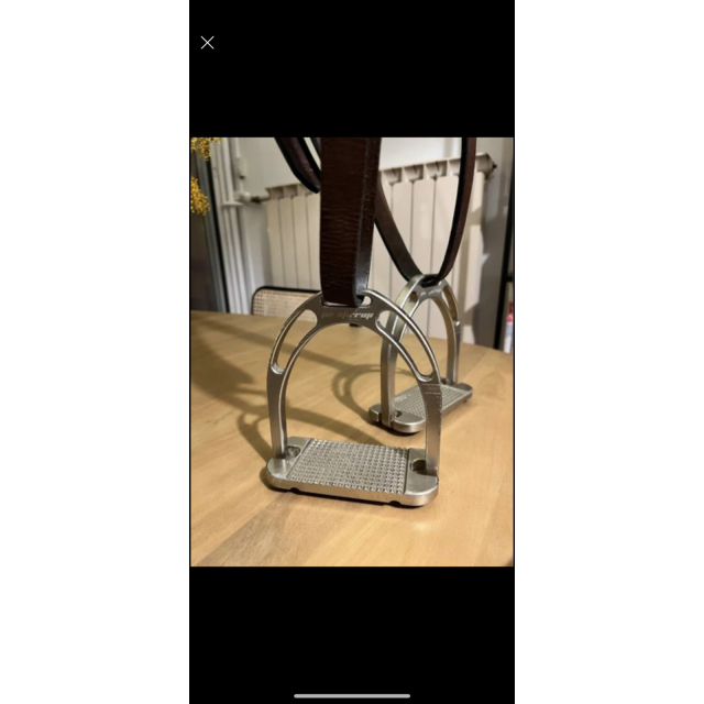 Étriers Jin Stirrups