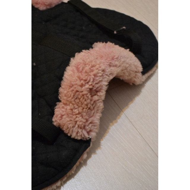 Amortisseur de dos C.S.O. mouton rose et noir