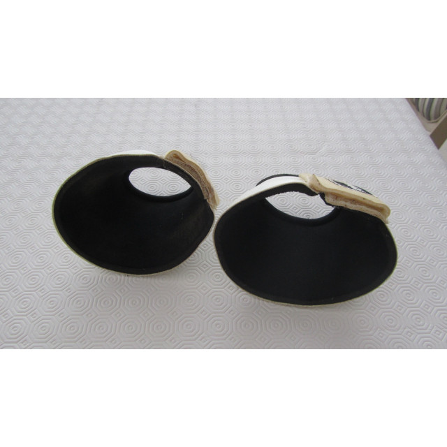 une paire de cloches cheval blanches ESKADRON