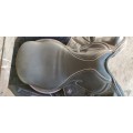Selle mixte/CSO monoquartier en cuir, 17.5