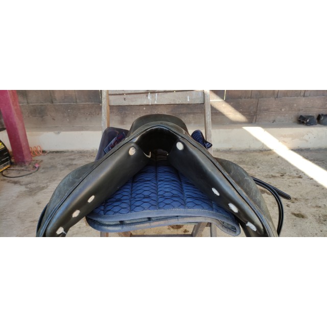 Selle mixte/CSO monoquartier en cuir, 17.5