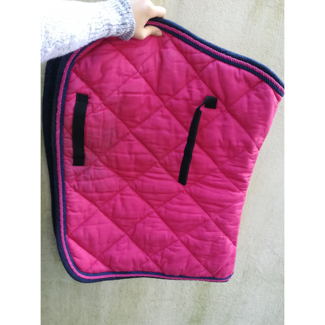 Tapis HFI en bon état